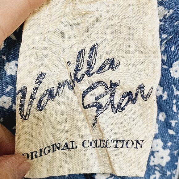 Vanilla Star Pearl Snap Button-Up Top Chambray Floral Size S NWT Cottage Country - Picture 9 of 10